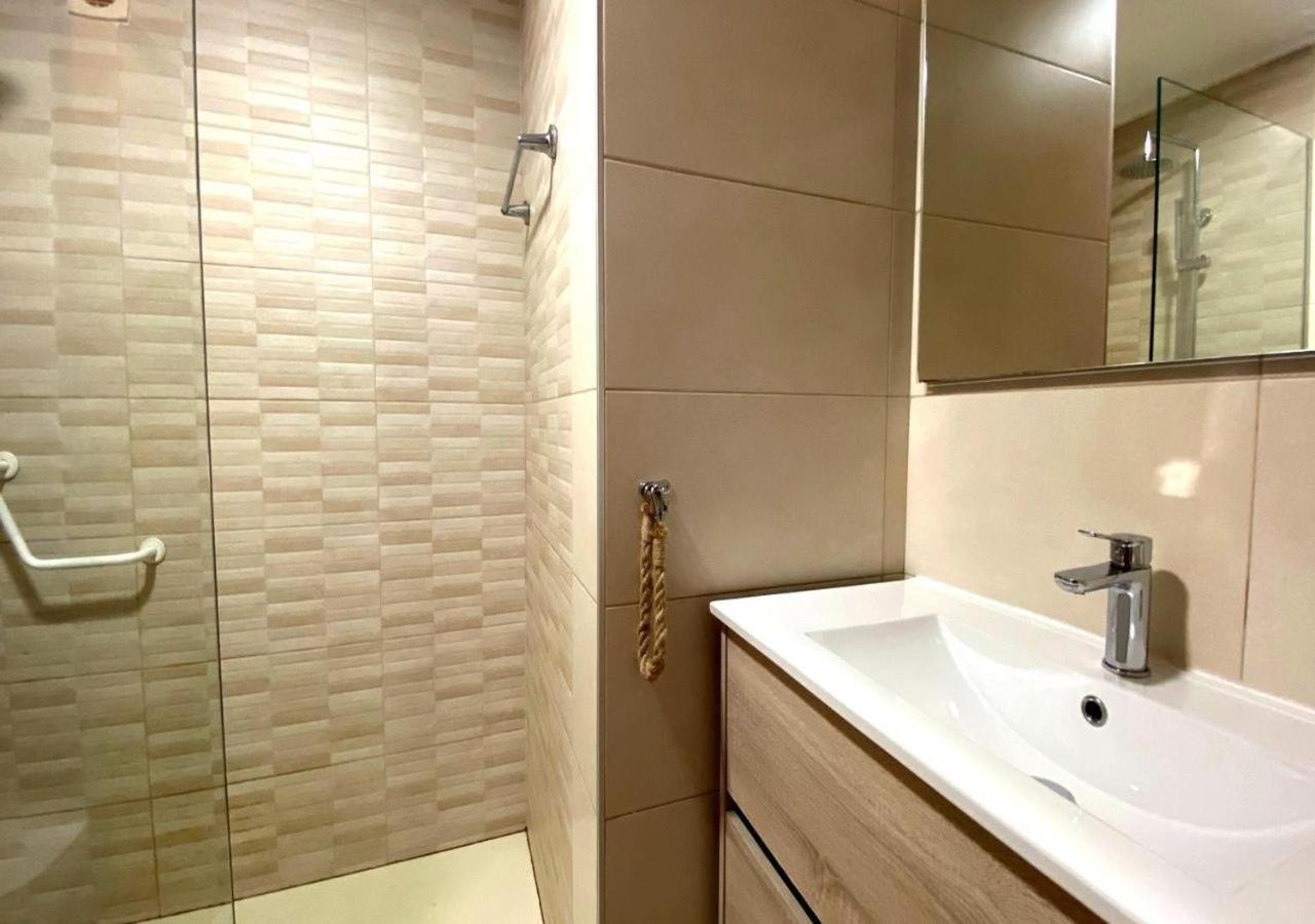 Apartamento Espuma de Mar en primera línea de playa de Dénia Exterior foto